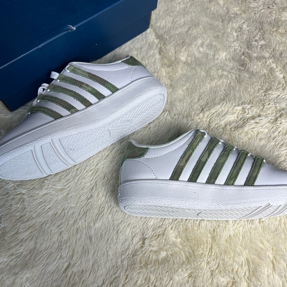 Boys Kswiss sneakers NEW size 3 - Picture 4 of 9